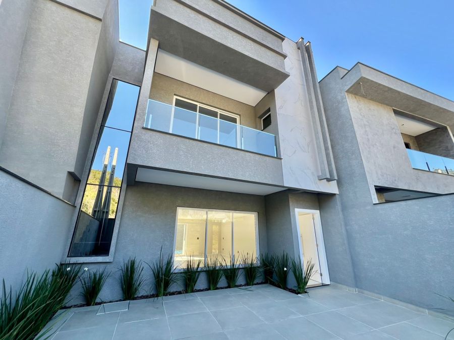 Sobrado - Venda - São Francisco de Assis - Camboriú - SC