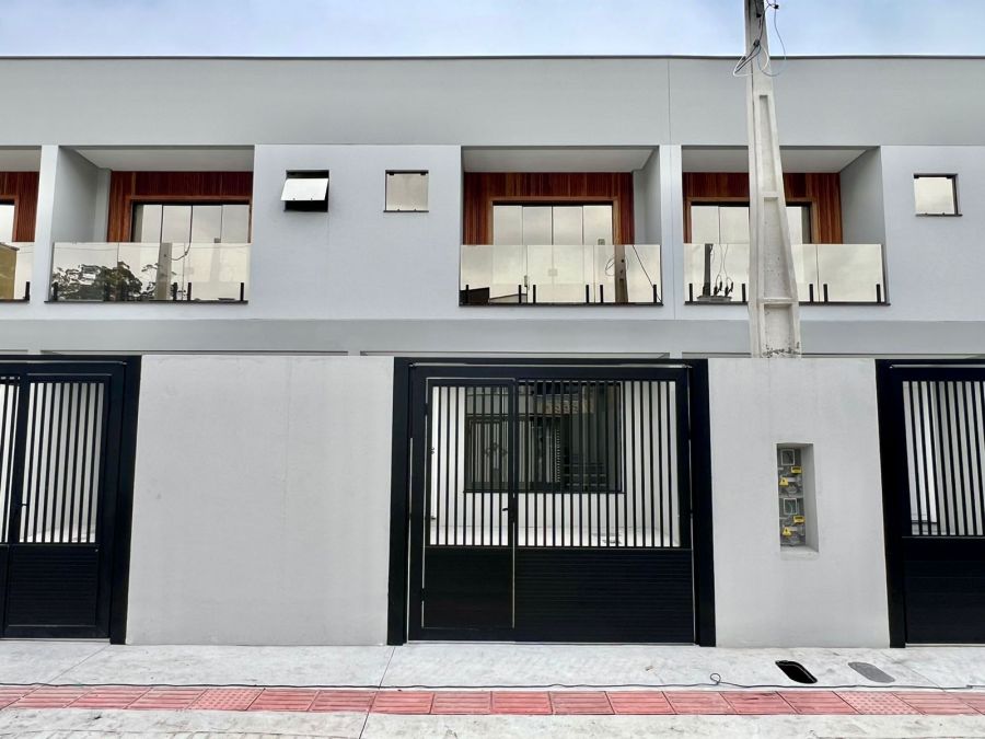 Sobrado - Venda - Rio Pequeno - Cambori - SC