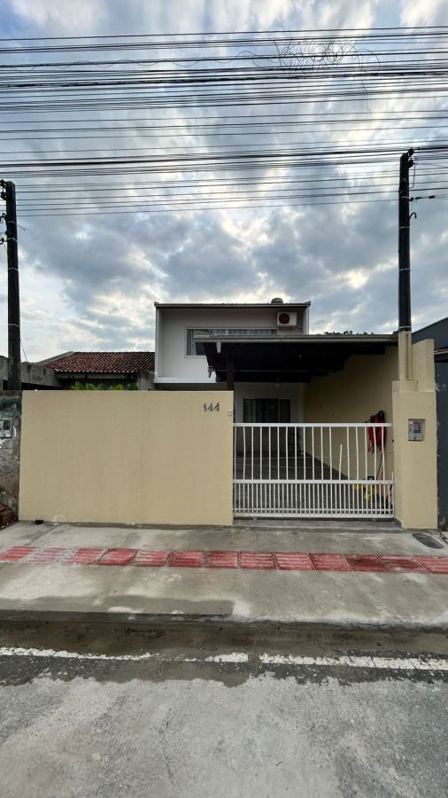 Sobrado - Venda - Santa Regina - Cambori - SC