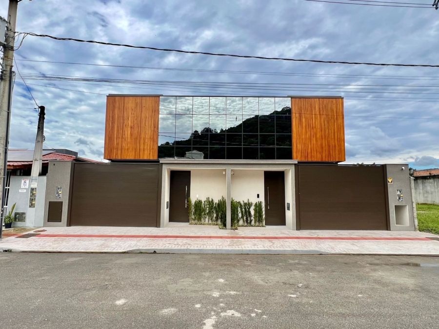 Sobrado - Venda - Barra - Balnerio Cambori - SC
