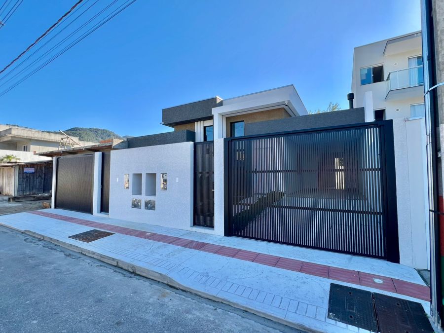 Casa - Venda - Rio Pequeno - Cambori - SC