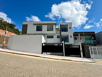 Casa Triplex � Venda