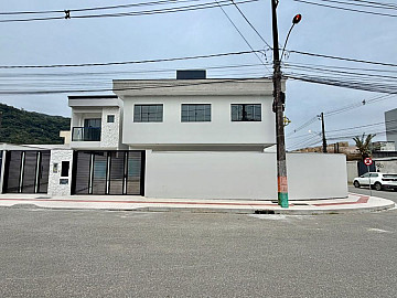 Sobrado � Venda