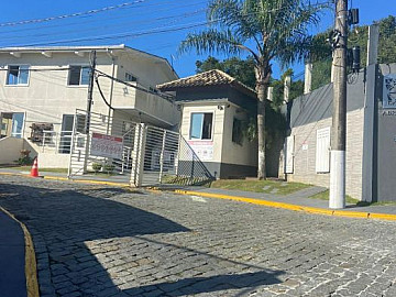 SOBRADO � VENDA